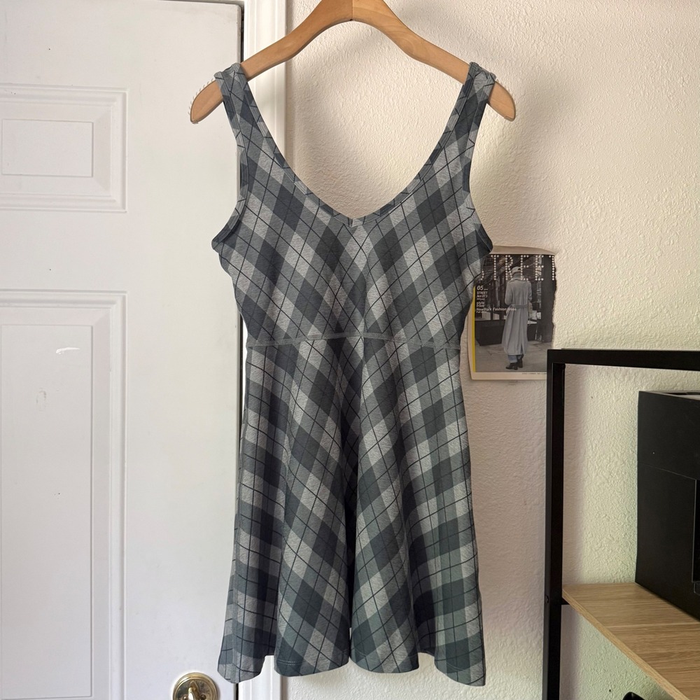 BEYOND YOGA grey plaid argyle check athletic scoop sleeveless mini dress